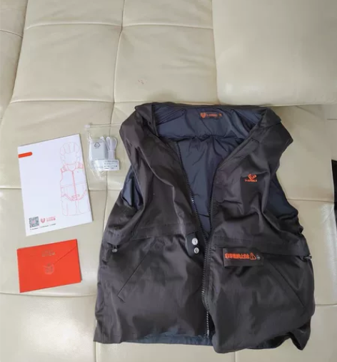 老人摔跤，每次花费上万以上 买个防摔护具很...