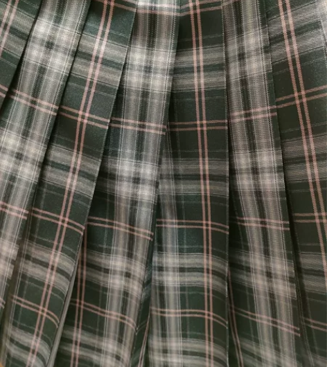 紫色jk群，几乎全新，25r 感兴趣的话点...