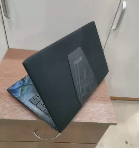 华硕飞行堡垒笔记本 GL552JX，成色还...