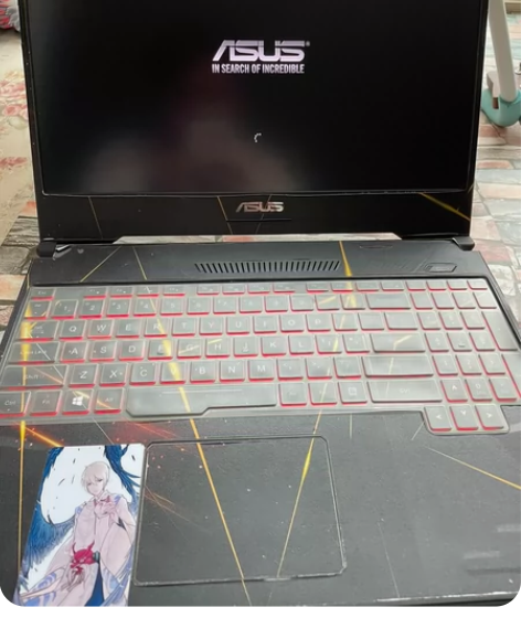 华硕飞行堡垒7 全原装无拆修，功能都正常，...