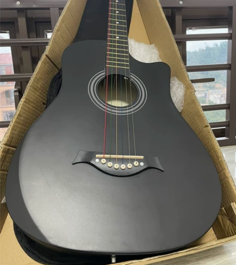 低价转让900多全新吉他，适合初学者 因为...