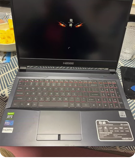 95新神舟战神Z8 游戏本 I5-1020...