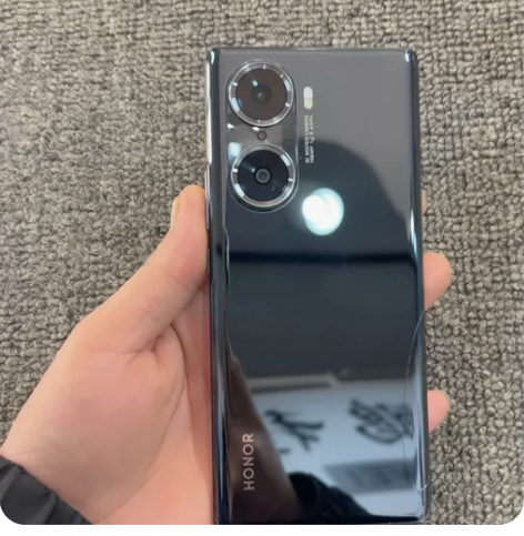 荣耀60  8+256 成色如图单机无配件...