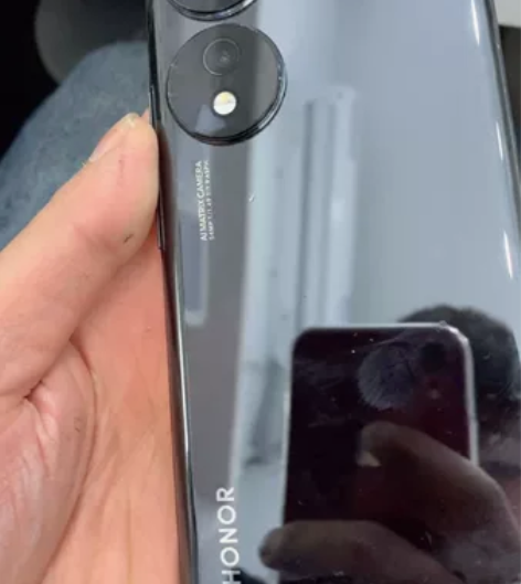 荣耀70 12+256  用了半年，换过中...