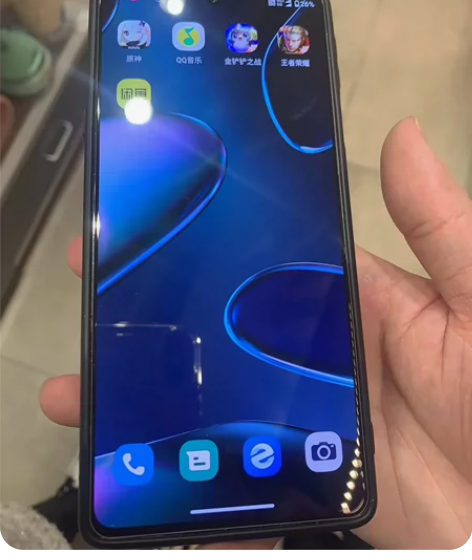 moto x30   8+256 后盖右上...