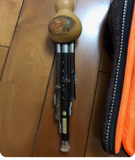 葫芦丝，9成新，能正常演奏。自取，自取地址...