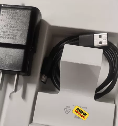 图一：三星15w充电器（三星平板原装）￥2...