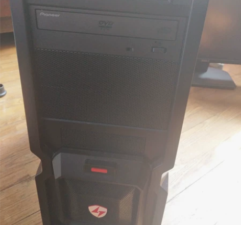 电脑主机 99新未使用 公司拿回来的 全新...