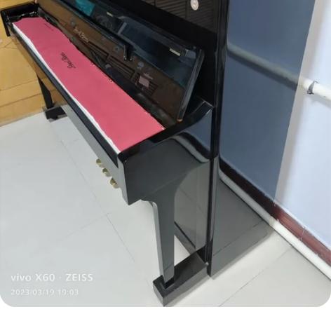 珠江钢琴，和全新的一样，孩子考大学练习用的...