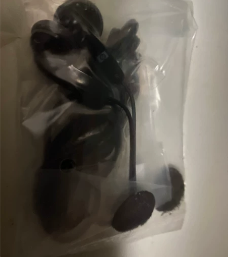 32个惠普的耳机,库存全新的未拆封,赠送耳...