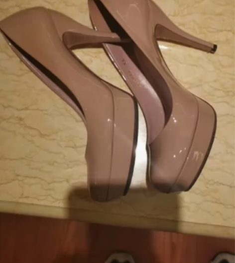 7成新35码Gucci 正品裸色漆皮7cm...