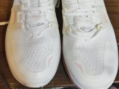 安踏运动网面透气休闲旅游跑步鞋129355...