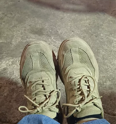 骆驼鞋原价400，原味现价250 感兴趣的...