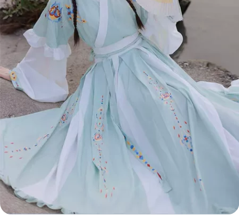 回血急出！！！【艺缕旗舰店】芙蕖汉服 L码...