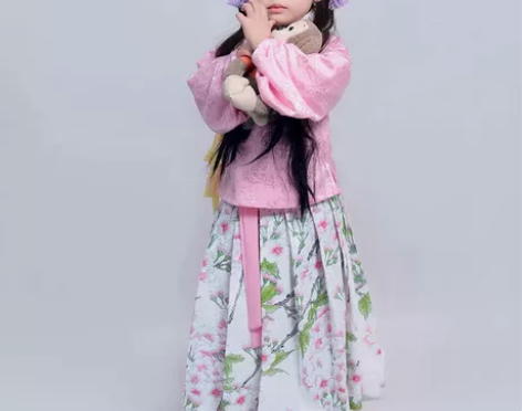 非全新~如梦霓裳 女童汉服袄裙上衣+下裙套...