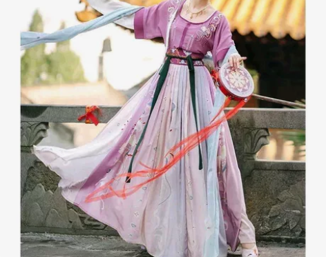 御篇家的篱落，下架了已经，裙子M码，其他S...