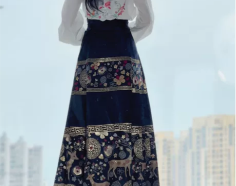 为了出去玩买的,就穿了一次 汉旭原创汉服女...