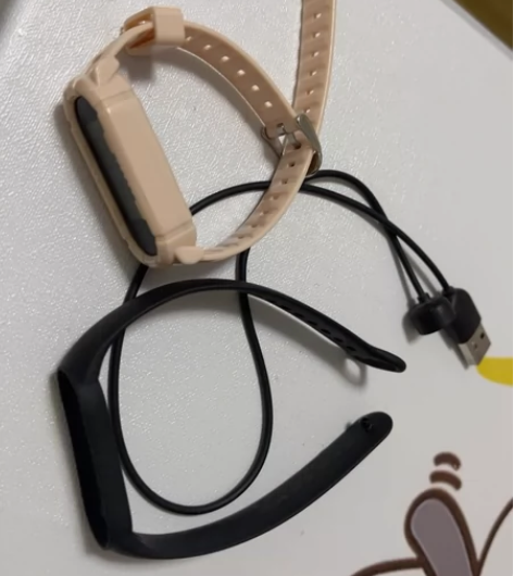 小米手环5 95新 NFC版 包邮 带表带...