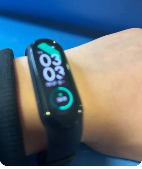 自用小米手环6，九五新送充电器，不包邮 感...