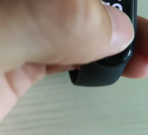 小米手环6nfc版本，95新，低价出，包装...