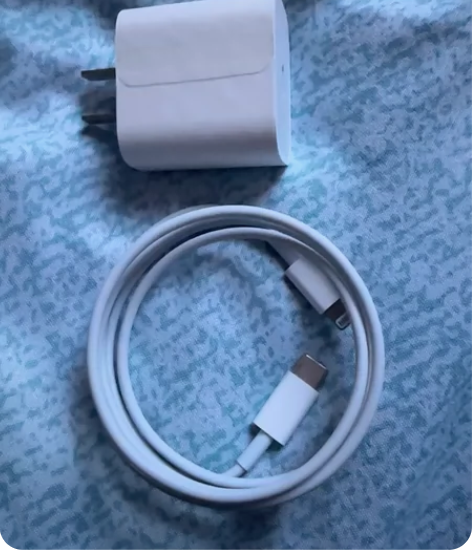苹果快充套装，买手机送的，非原装，全新，正...