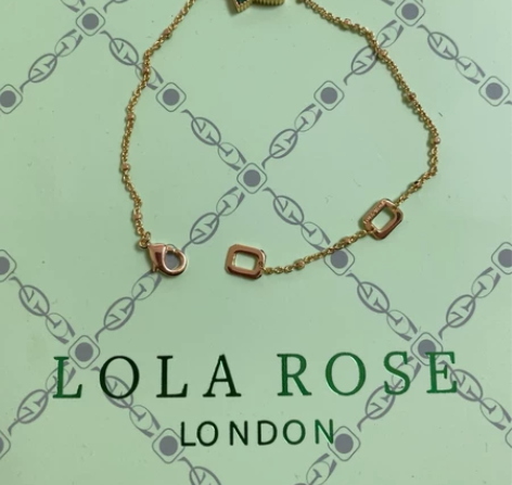 情人节男友送的礼物套盒。手表??留下了。手...