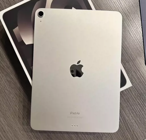 朋友实体店不干了 低价处理！！！帮朋友出i...