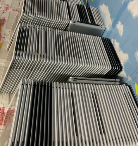 iPad4代32G保修半年240台单机出售...