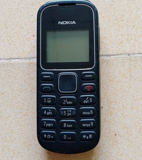 诺基亚手机，，正常使用 有电池能开机38包...