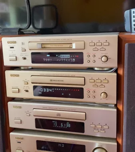 天龙组合音响，成色新，功能正常，壮态非常好...