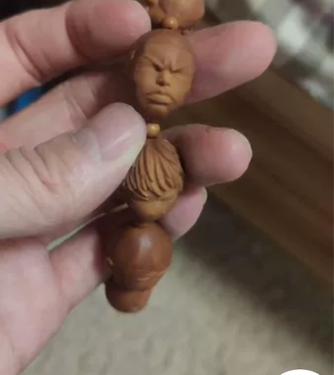 灌篮高手 橄榄核雕刻手串 尺寸卡1.6左右...