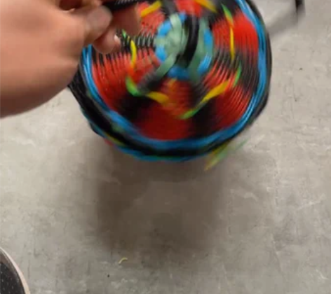 纯手工篮子，精致美观，即能当摆件又能放水果...