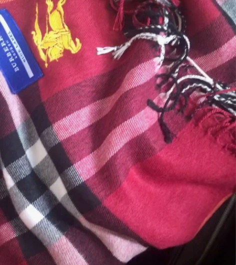 Burberry/巴宝莉正品羊毛围巾,全新...