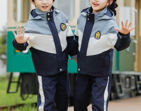 小学生校服冲锋衣三件套春季短袖幼儿园园服一...