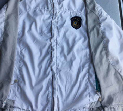 儿童运动外套英特校服，尺码标在图片中了 感...