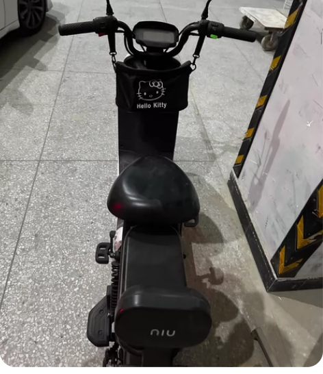 小牛G0，很新，只出同城！上牌好了，包过户...