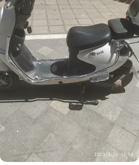 台铃新国标电动自行车，48V15安星恒锂电...