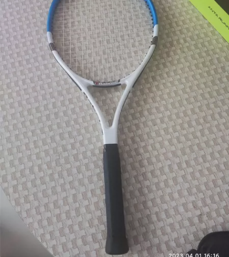 闲置网球拍，百宝力网球拍，大学时候买的，一...