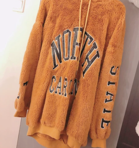 棒球长款卫衣,8成新,均码,130斤以内 ...