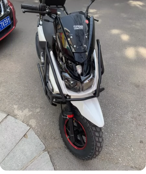 国产踏板摩托车 23年3月买 125cc机...