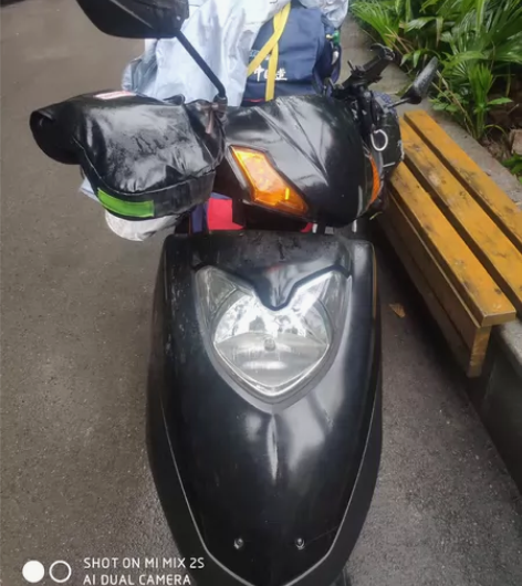 本人有一辆豪爵踏板摩托车。诚心出售    ...