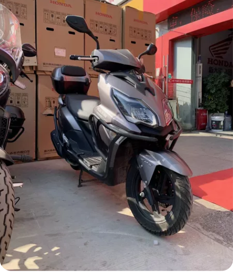 22年4月24上牌的豪爵AFR125踏板摩...