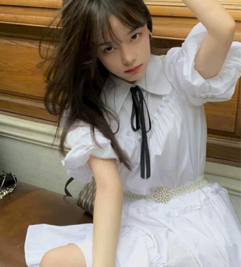 ?法式复古2021夏季新款甜美连衣裙女收腰...