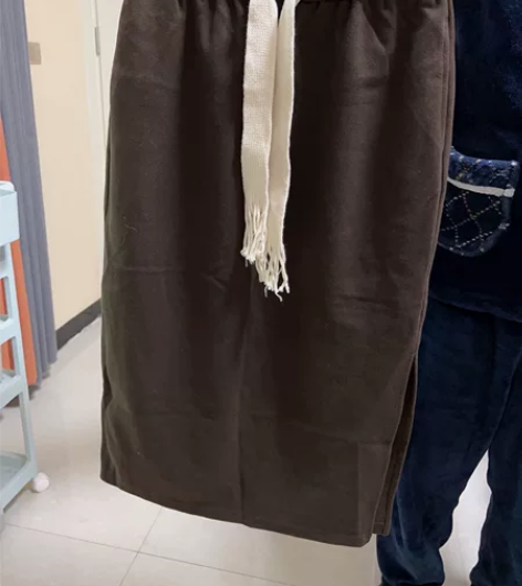 全新半身裙 #包臀半身裙 感兴趣的话点“我...