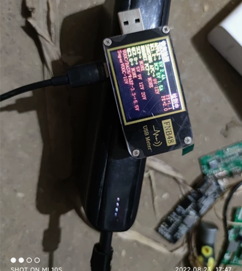倍思充电宝，15w，三万毫安，就USB口被...