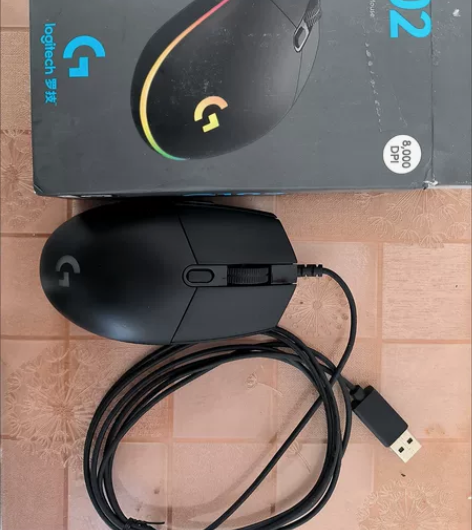 罗技G102游戏鼠标RGB鼠标黑色 感兴趣...