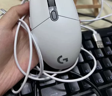 全新罗技g102鼠标 led灯光 83克重