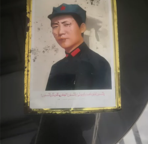 毛主席在延安 红军长征到达陕北后，于193...