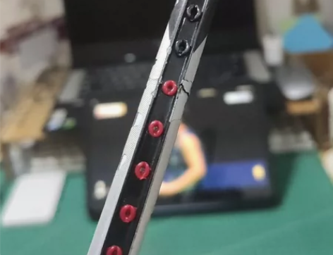 亮剑12断拍，三点钟方向裂，修复后还可以用...