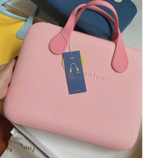 特别好看 电脑包 超级超级好看呢～ 超低价...